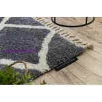 Kab. Szőnyeg BERBER CROSS B5950 szürke / fehér Rojt shaggy 160x220 cm