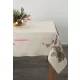 Virágmotívummal díszített gobelin asztalterítő Natúr 140x180 cm +/-5%