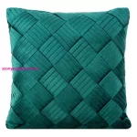 Sonia bársony párnahuzat látványos átfonással Sötét menta 45x45 cm