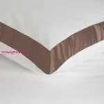 Reina25 pamut-szatén ágyneműhuzat kontrasztos szegéllyel Fehér/kávé 160x200 cm - 70x80 cm 2db