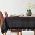 Jasper prémium terítő bolyhos rojtokkal Fekete 140x260 cm